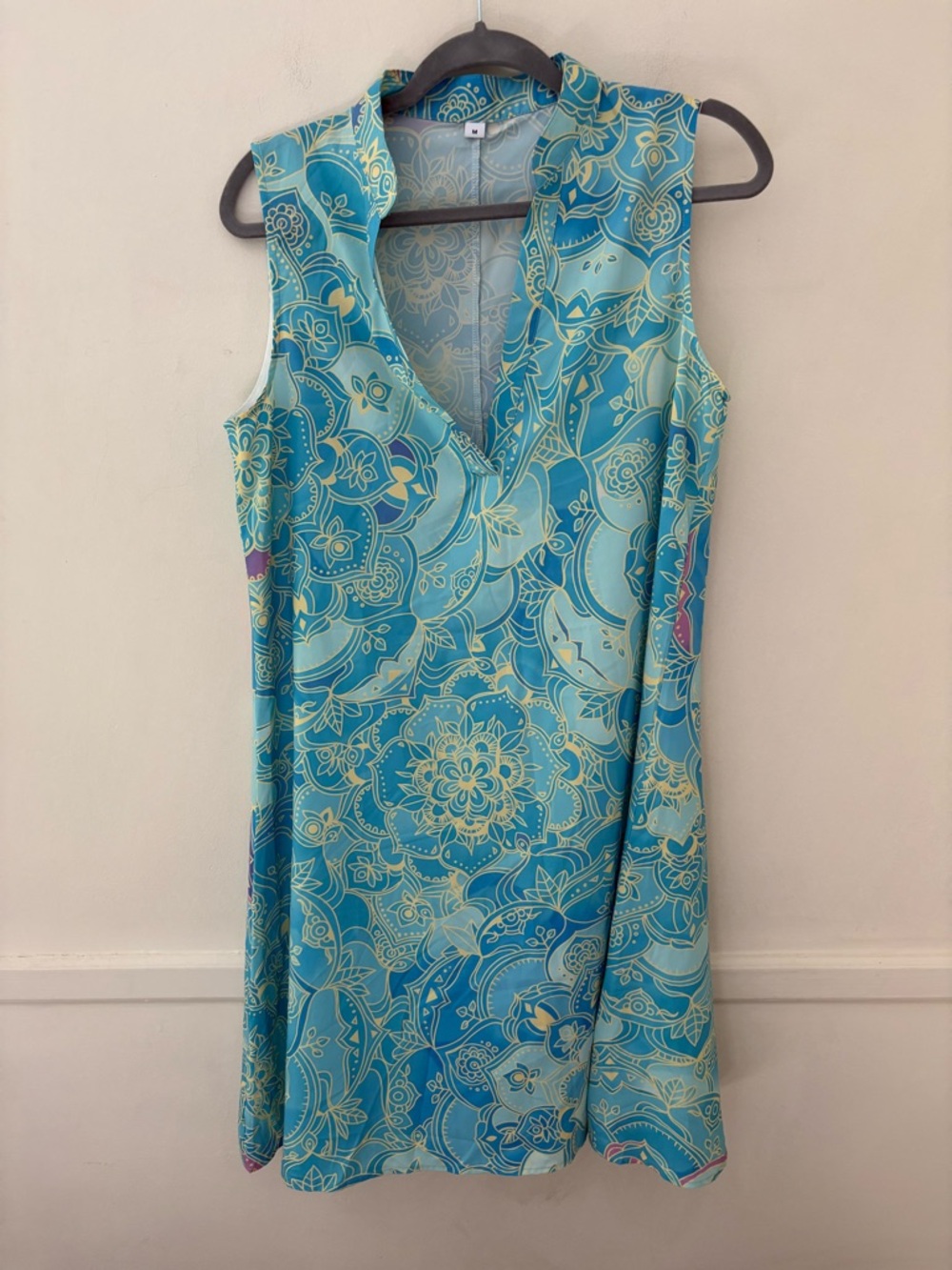 Women’s Sleeveless Shift Dress Paisley/Floral Print -Sz Medium